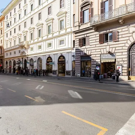 Trevi Fountain Deluxe - Your Italian Holidays Apartment *